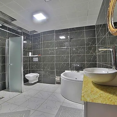 Cave Rooms&pool Отель