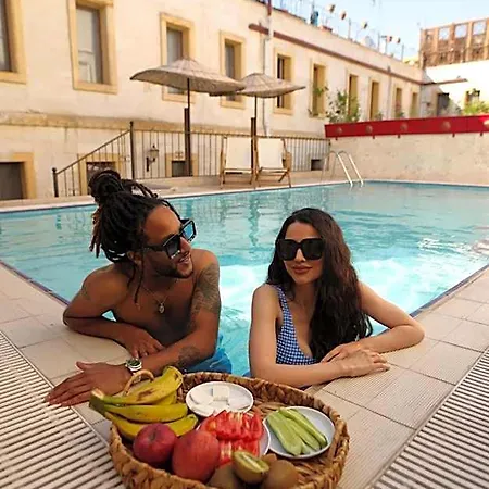 Cave Rooms&pool 3* Гореме