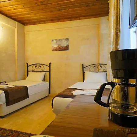 Cave Rooms&pool Гореме