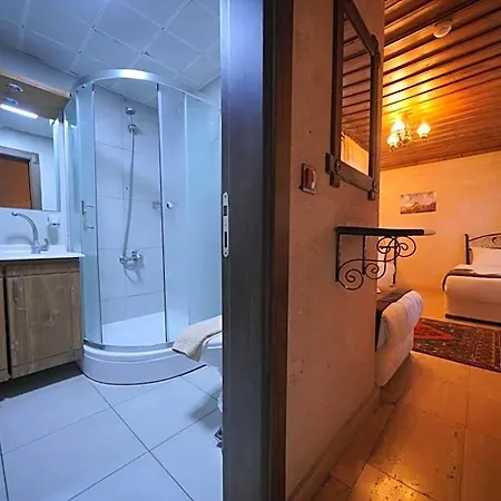 Отель Cave Rooms&pool Гореме