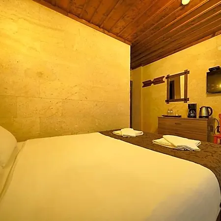 Отель Cave Rooms&pool Гореме